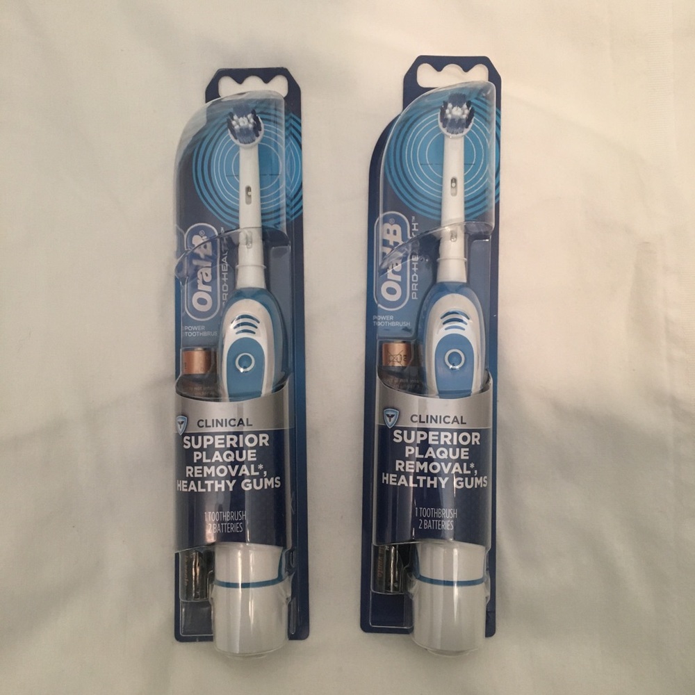 Oral-B Pro-Health Battery Powered Toothbrush-White